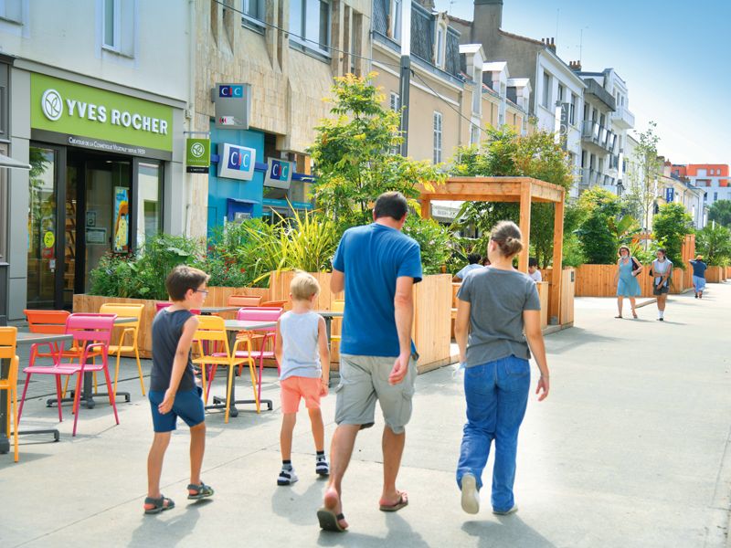 vendee-mag-offset5-Secteur stratégique-yonnais-la-rue-Clémenceau-rendue-aux-piétons