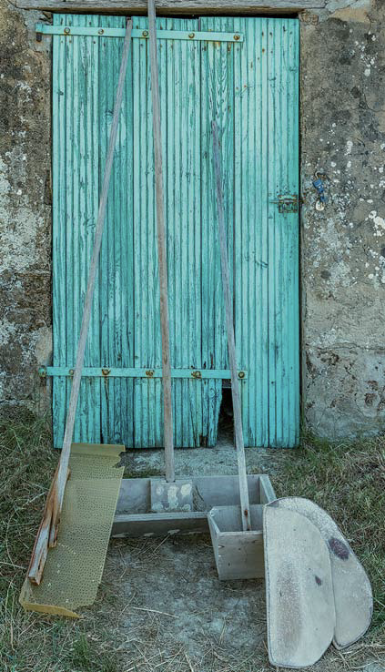 Matériaux utilisés par Ludovic Traineau pour ramasser le sel