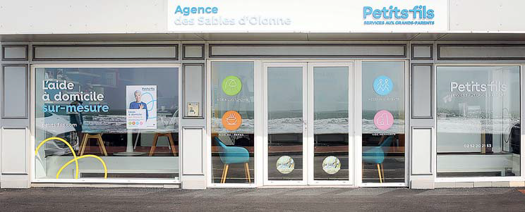 Photo de l'extérieur de l'agence Petits-fils Les Sables d'Olonne. Photo prise par Patricia Robineau.